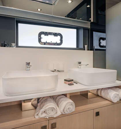 The luxury catamaran PRIVILEGE 650 Signature, Lorima mast, North Sails and Raymarine Yacht photographer Ludovic FRUCHAUD IMACIS 2024