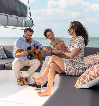Aura-51-Fountaine-Pajot-Sailing-Catamarans-Interior-20