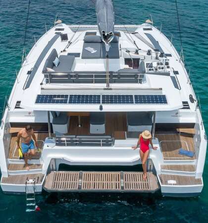 Elba-45-Fountaine-Pajot-Sailing-Catamarans-Exterior-13