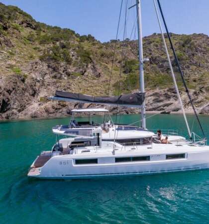 LAGOON-51-CATAMARANS-BARCELONA-9-e1737532431647