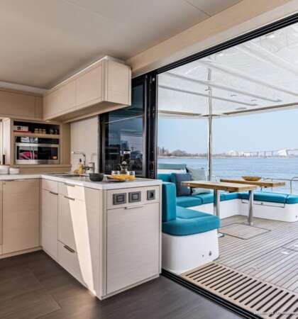 LAGOON-55-CATAMARANS-BARCELONA-1