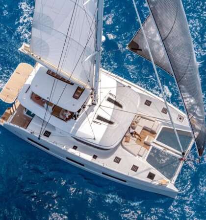 LAGOON-55-CATAMARANS-BARCELONA-15-e1737531523813