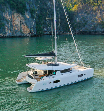 Lagoon-42-M-1200×917-USP1