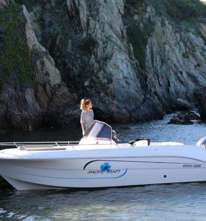Pacific-Craft-625-Open-à-quai-1