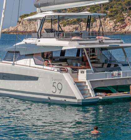 Samana-59-Fountaine-Pajot-Sailing-Catamarans-Exterior-09