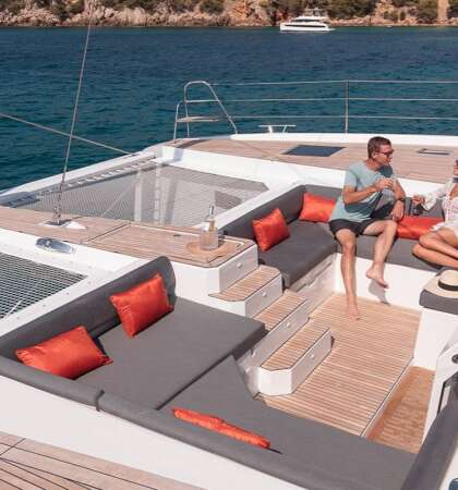 Samana-59-Fountaine-Pajot-Sailing-Catamarans-Interior-20