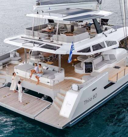 Thira-80-Fountaine-Pajot-Sailing-Catamarans-Exterior-15-min2
