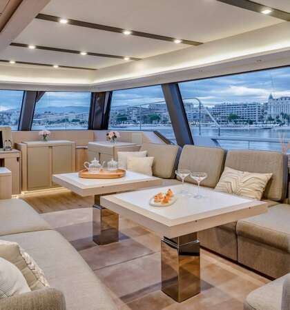 Thira-80-Fountaine-Pajot-Sailing-Catamarans-Interior-04