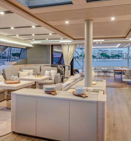 Thira-80-Fountaine-Pajot-Sailing-Catamarans-Interior-07
