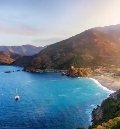 alquiler-de-catamaran-córcega-1